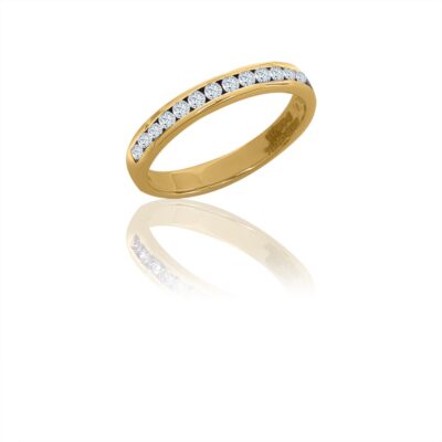 Classic pave diamond ring