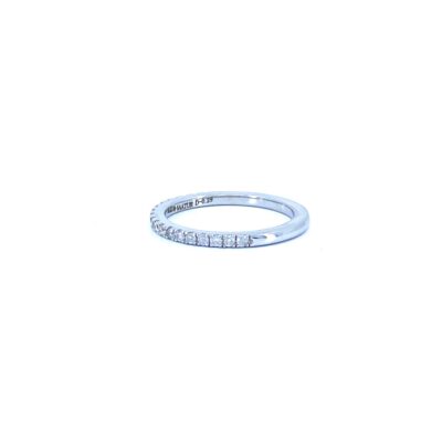 Classic white gold ring