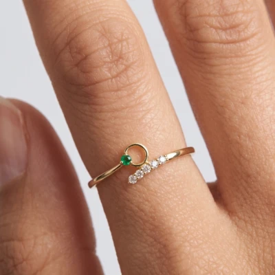 Green Colorstone Circle and Diamond Line Ring