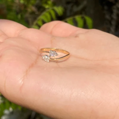 Twin Leaf Diamond Ring