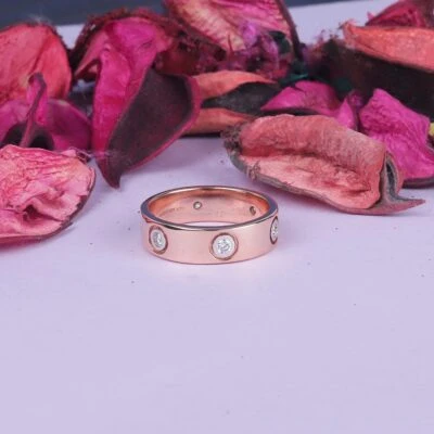 Diamond band