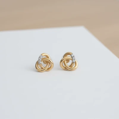 Dual Knots Diamonds Earrings