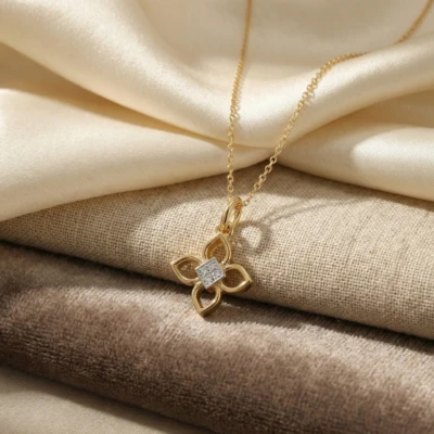 The Arroma Diamond Pendant